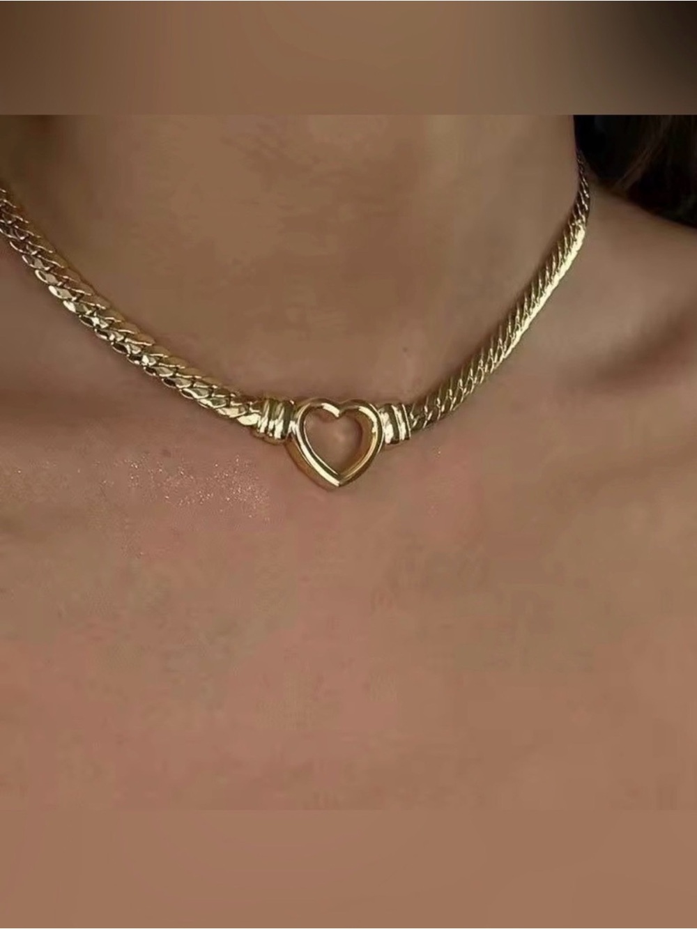 Heart Necklace 18K Gold Plated
Heart Chain Stainless Steel Waterproof - Picture 2 of 4